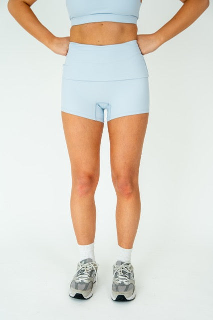 Aura Short Baby Blue
