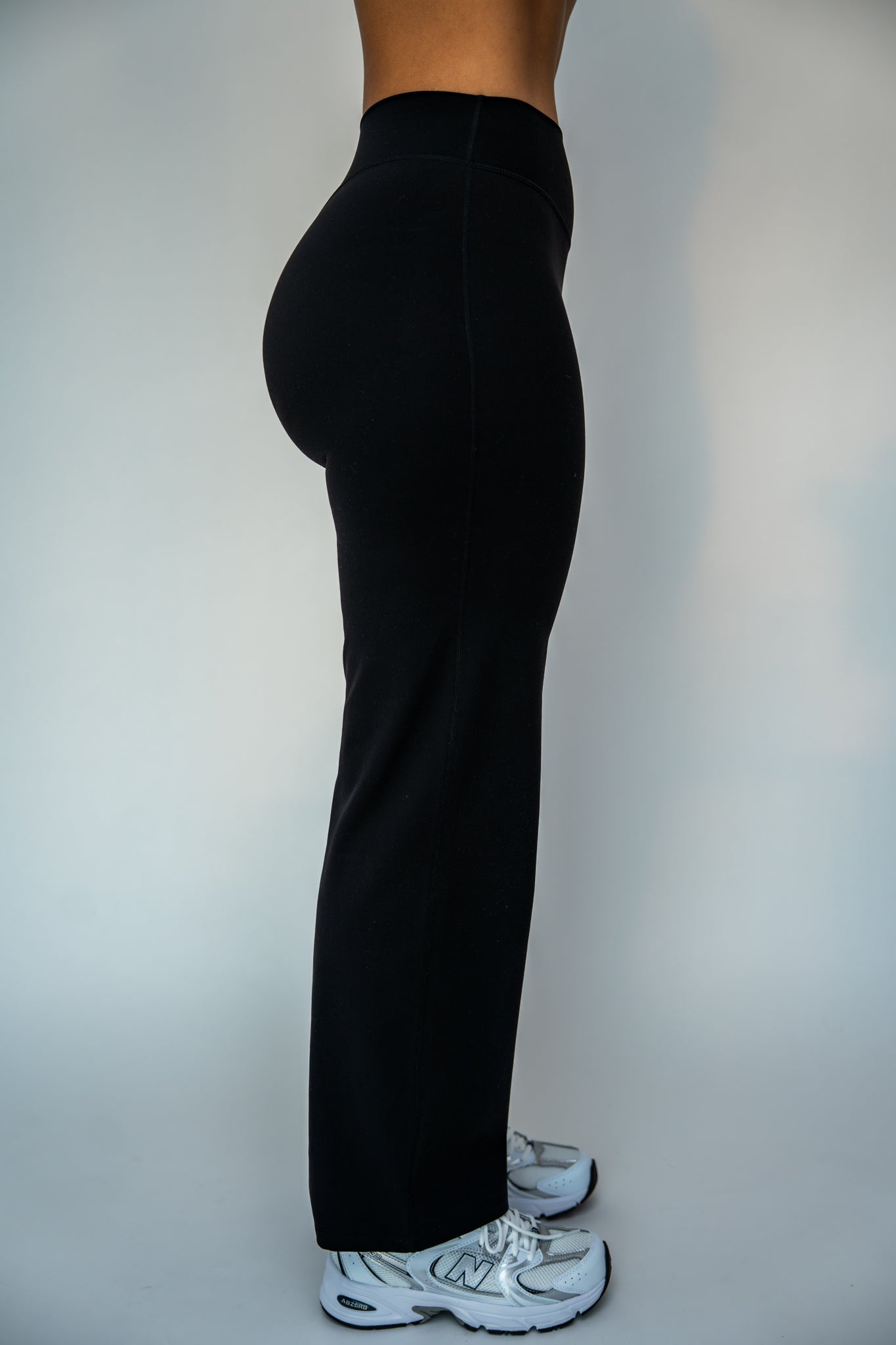 Flow Flare Leggings | Black