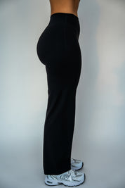 Flow Flare Leggings | Black